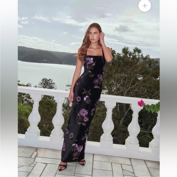 Elliatt Dresses & Skirts - elliatt clio black purple 3d sequin flower embroidered velvet maxi gown dress XL